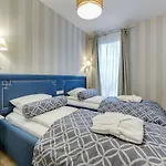 Lion Apartments